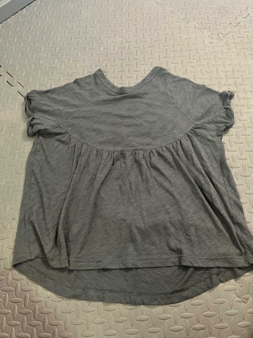 American eagle Women's Gray Short Sleeve Gathered Yoke Top babydoll xs